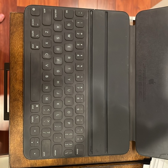 iPad Magic Keyboard - Picture 4 of 4